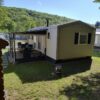 Stacaravan met 2 slaapkamers te koop op een kampeerplaats in de Ardennen in België