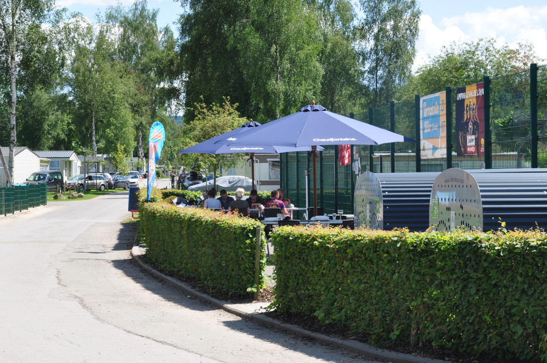 Brasserie en restaurant met terras buiten