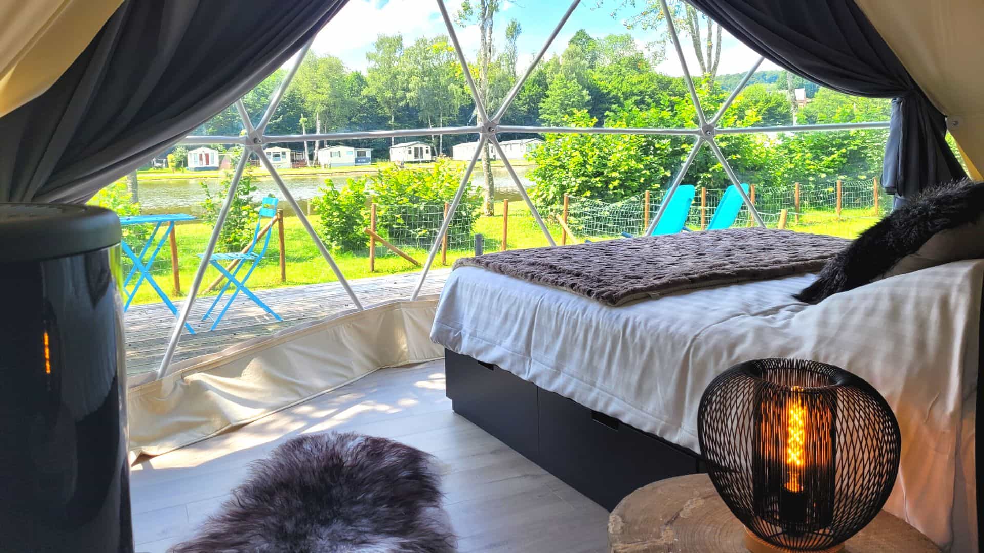 Ongewone accommodatie: slapen in een bubbel in de Ardennen. Camping België.