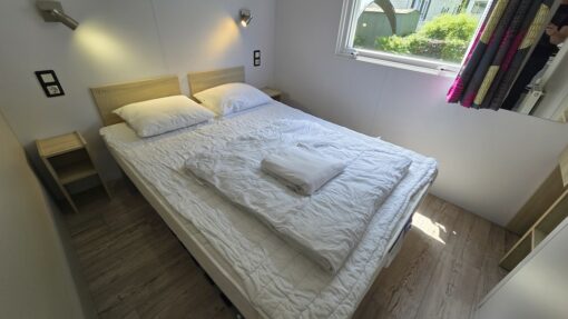 Grote tweepersoonsslaapkamer