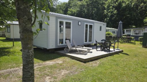 Stacaravan met 2 slaapkamers te koop op een camping in de Ardennen