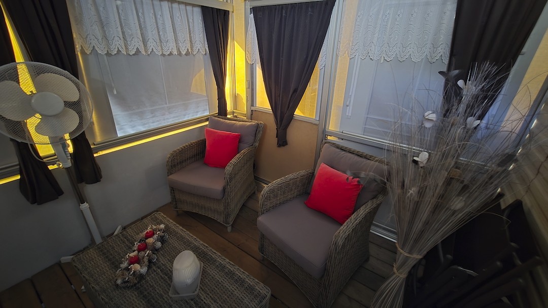 Stacaravan EDC New Lifestyle met voortent - Afbeelding 12