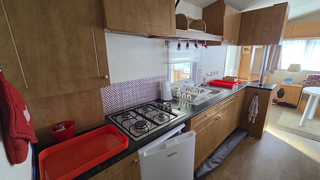 Stacaravan EDC New Lifestyle met voortent - Afbeelding 5