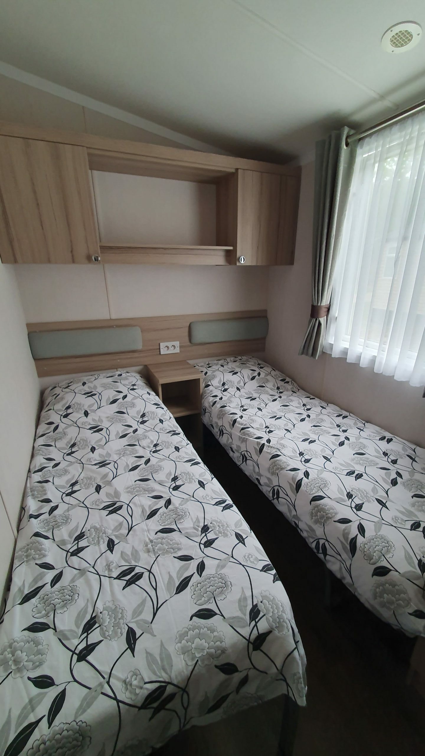 Stacaravan 3 slaapkamers – Swift adventurer (burgundy) - Afbeelding 19