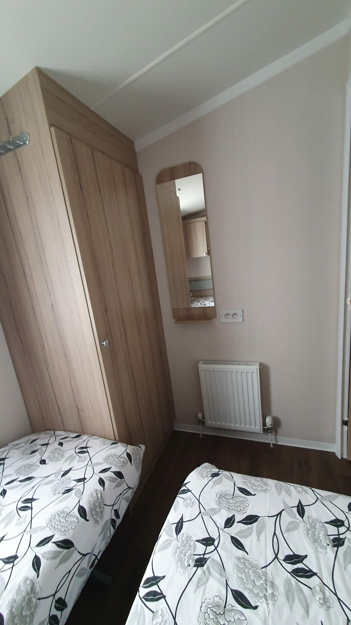 Stacaravan 3 slaapkamers – Swift adventurer (burgundy) - Afbeelding 18