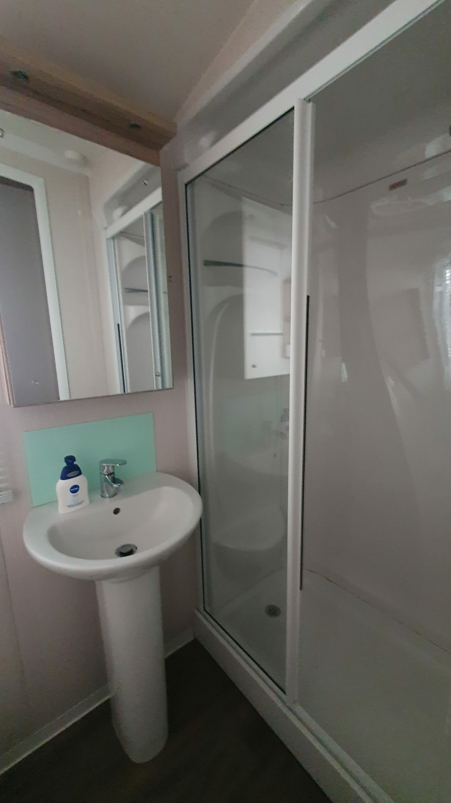 Stacaravan 3 slaapkamers – Swift adventurer (burgundy) - Afbeelding 16