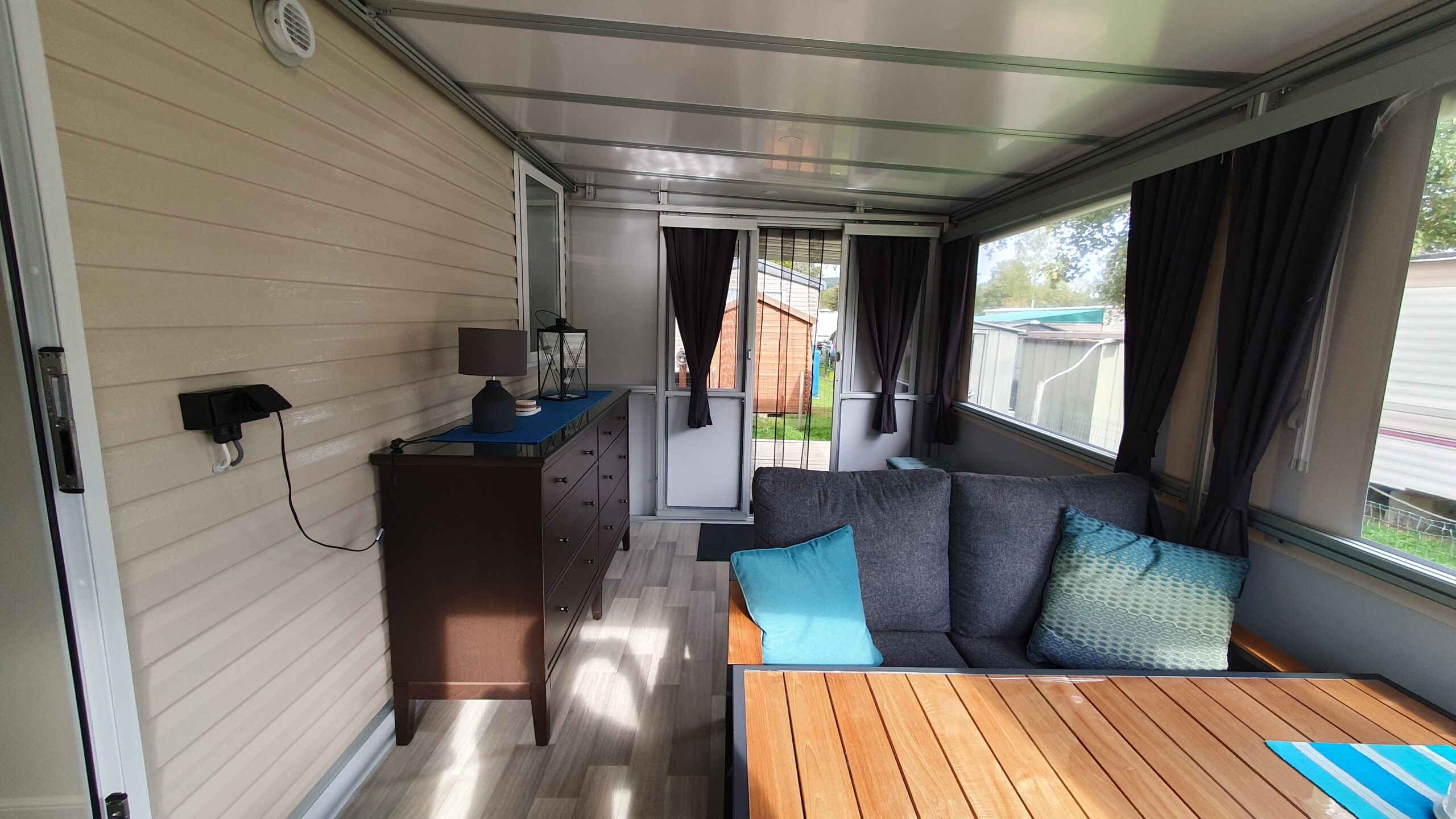 Stacaravan 3 slaapkamers – Swift adventurer (burgundy) - Afbeelding 13