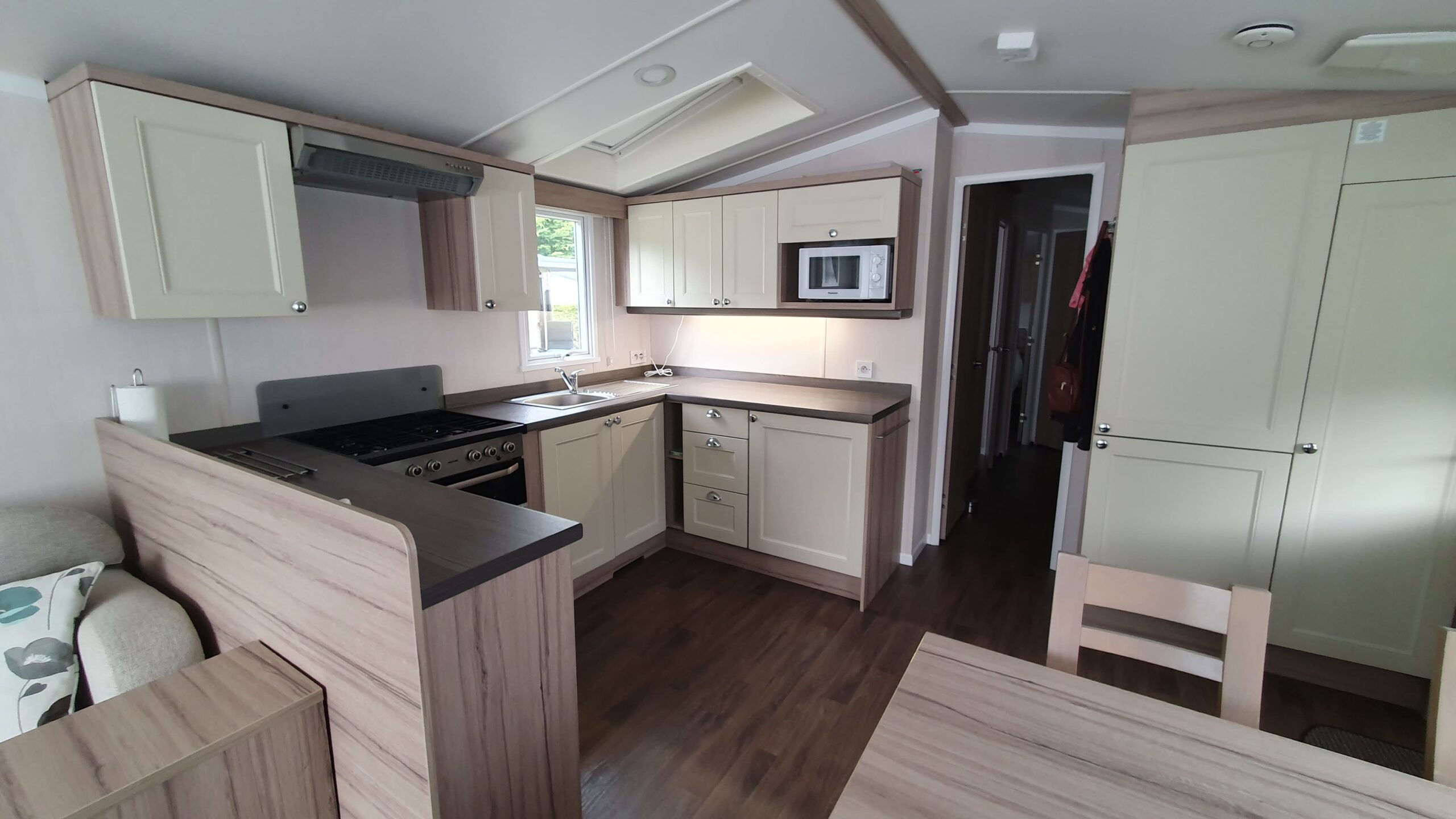 Stacaravan 3 slaapkamers – Swift adventurer (burgundy) - Afbeelding 24