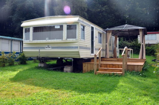 Caravane d'occasion 3 chambres sur emplacement de camping en Ardenne