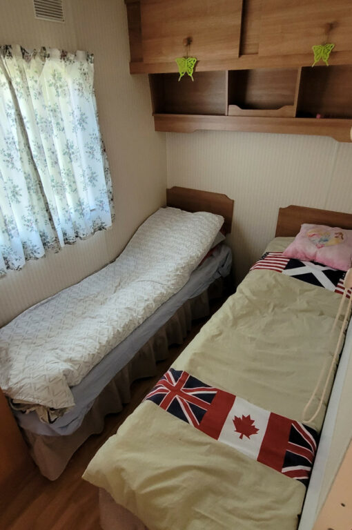 Caravane Nordstar 2 chambre à vendre camping Belgique. Chambre enfant avec 2 lits simples
