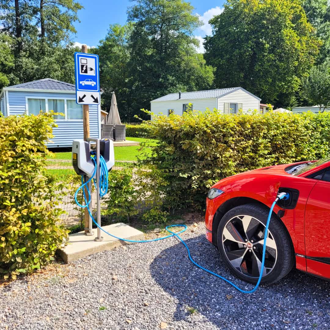 Rechargez votre voiture électrique au restaurant du camping le Val de l'Aisne