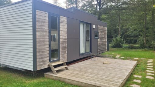 Mobil-home 2 chambres à vendre sur emplacement de camping en Ardenne au bord de la rivière