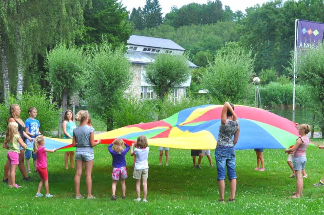 Job étudiant animateurs animatrices camping Le Val de l'Aisne