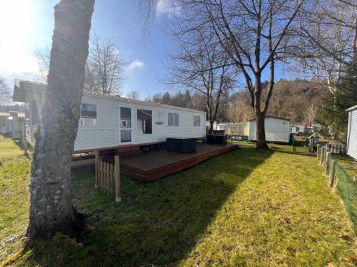 Mobil-home Bluebird Caprice avec 2 chambres à vendre sur emplacement de camping en Ardenne
