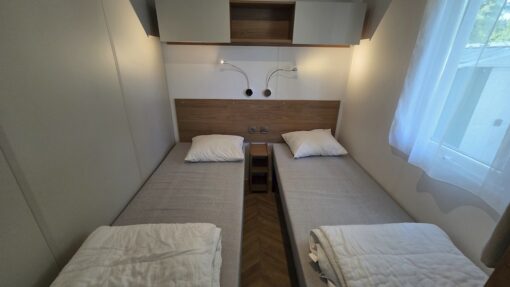 2 chambres avec lits simples